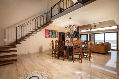 Hacienda "Chic" Oceanfront Beach House in El Pescadero, Mexico