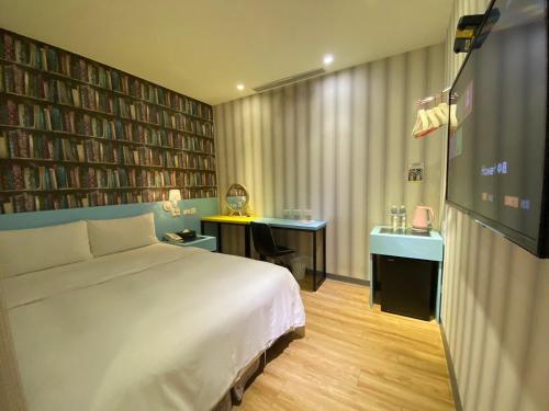 room detail thumbnail 0