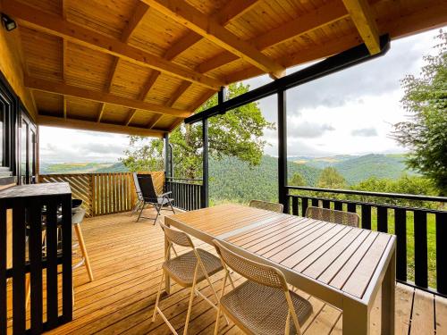 chalet nature sur la vallée de la Truyère (chalet nature sur la vallee de la Truyere) in 訥韋格利斯