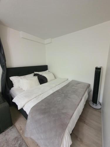 Close to the metro and the beach!!! with a view of the Scandinavian forest, Stockholm (fotografie 7)