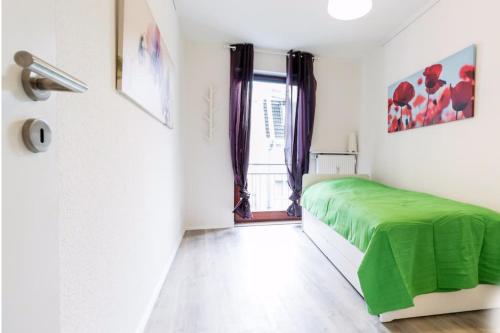 HOMEFY OLDTOWN APARTMENT - 6 people - 2 bath - balcony - top location, Düsseldorf (zdjęcie 9)