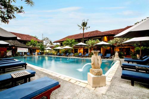 Super Deluxe Double/Twin Room with Pool View at Ground Floor image 1