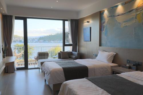 2 twin beds