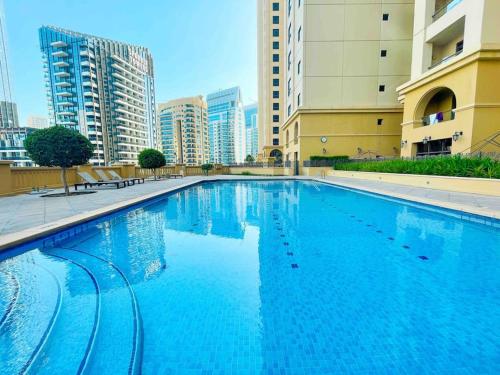 SHAMS 2 bedrooms apartment on JBR by HAPPY SEASON - image 7