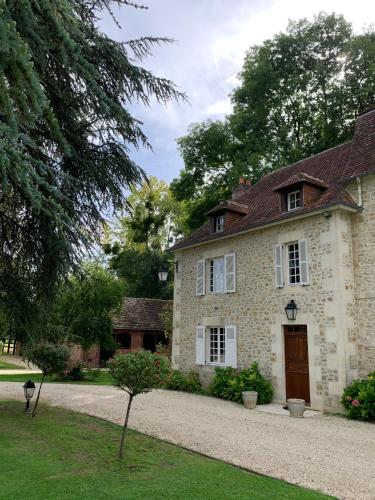Aile privée au sein d’un haras (Aile privee au sein d’un haras) in Cambremer