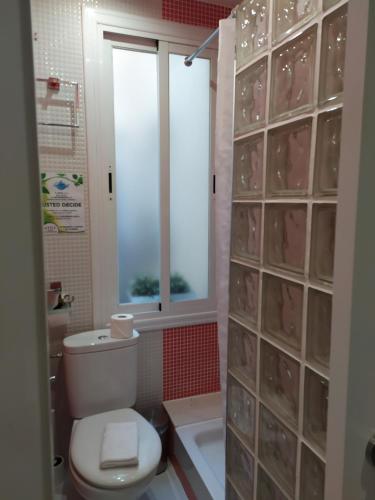 Small Double Room image 3