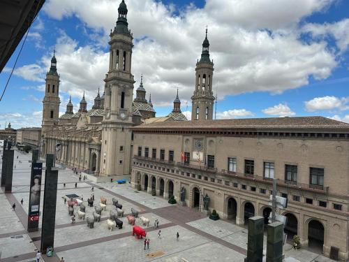 Dos Torres Plaza del Pilar - Con vistas a la Basílica