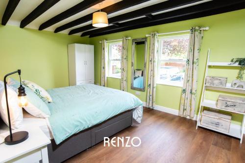 Cosy 1-bed Cottage in Stoke Bardolph, Nottingham by Renzo, Stunning Countryside Location!