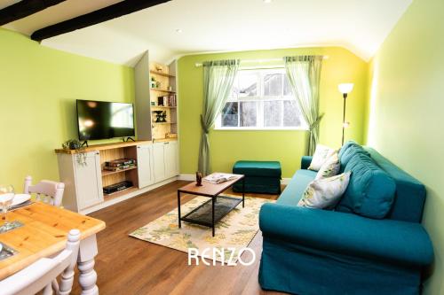 Cosy 1-bed Cottage in Stoke Bardolph, Nottingham by Renzo, Stunning Countryside Location!