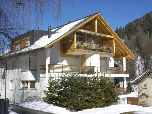  Apartment Plugge by Interhome, Unterkunft in Churwalden