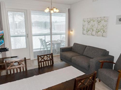 B&B Kiviniemi - Holiday Home Golfstar 402 by Interhome - Bed and Breakfast Kiviniemi