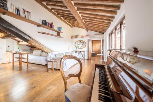 Pantheon Charming Penthouse, Rome (photo 10)