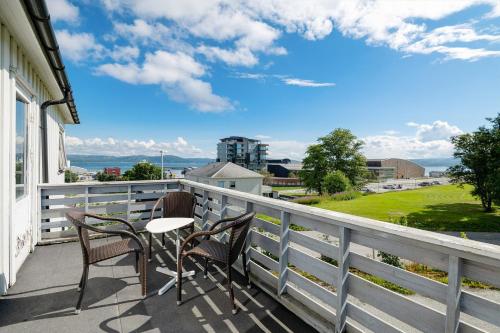 Apartment with Balcony