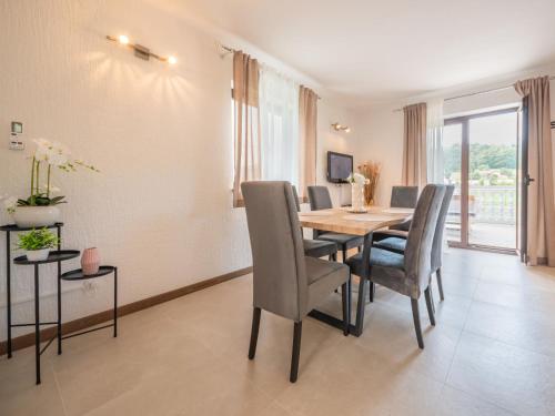 Holiday Home Nada by Interhome in Krivi Put
