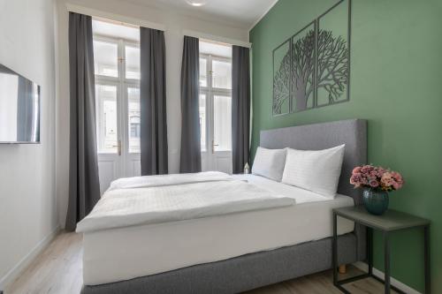 Kinsky Garden Apartments and Suites by Dwellfort, Прага (фото 9)