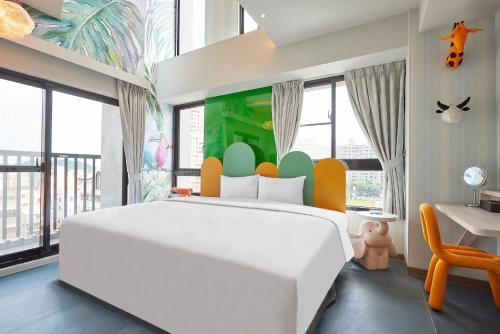 room detail thumbnail 0