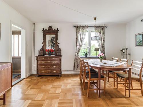 Holiday Home Hultet by Interhome in Mullsjo