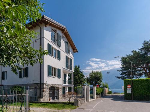  Apartment Serenella by Interhome in Gravedona