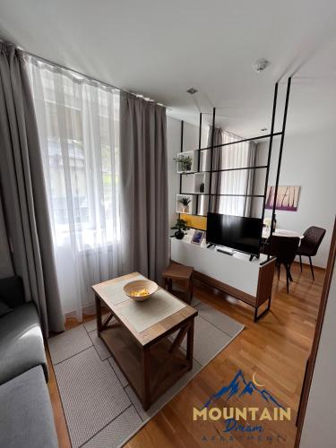 . Fully Equiped, Quiet, for 5 persons, Next To Panoramic Gondola