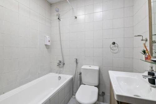 StoneTree - New Cozy Studio in Dubai Marina - image 5