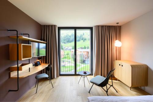 room detail thumbnail 0
