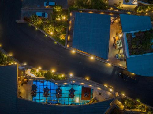 Royal Marmin Bay Boutique & Art Hotel - image 10