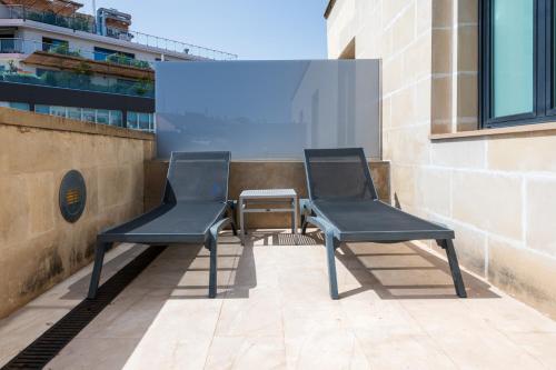Superior Double or Twin Room with Terrace image 4