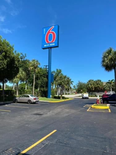 Motel 6 Lantana/West Palm Beach, FL - 전망