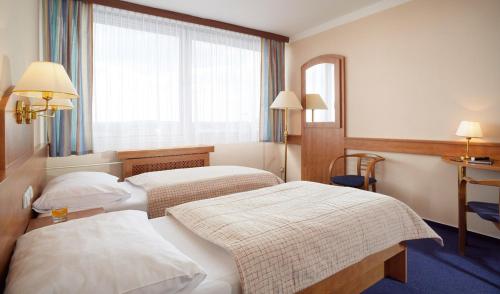 1 double bed