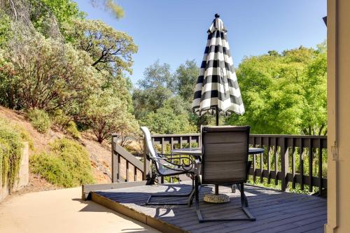 Sonora Hideaway Garden, Balcony, and Scenic View! in Jamestown (CA)