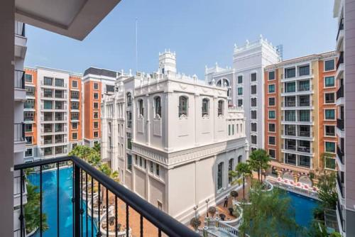 ESPANA Pattaya by plearn 705 2