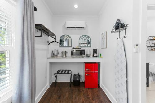 مطبخ, Little Inn on Main in Washington