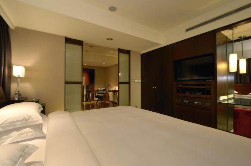 Suite image 7