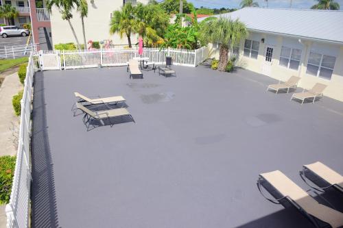 Flamingo Motel - image 7