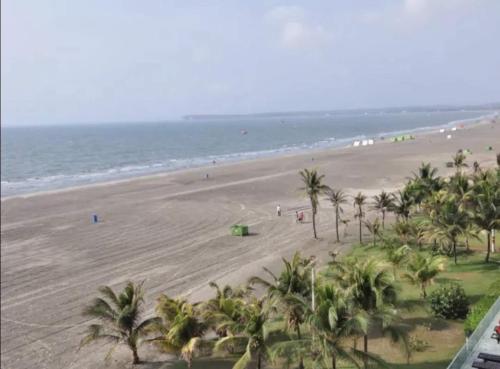 Cartagena la Boquilla amobaldo vista directa al mar a pocos pasos de playa