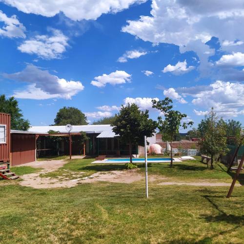 Dārzs, Cabañas en Koslay Ñalala Ivoqué con piscina climatizada en épocas cálidas (Cabanas en Koslay Nalala Ivoque con piscina climatizada en epocas calidas) in Juana Koslay