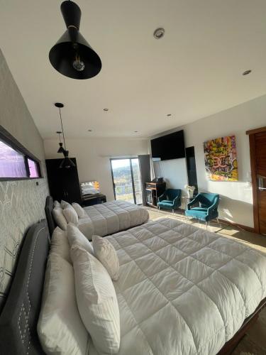2 double beds