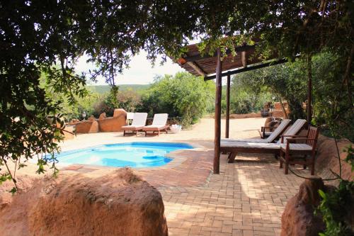 Фасада на хотела, Valley Bushveld Country Lodge in Uitenhage Farms