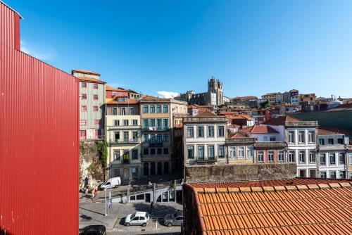 Ando Living - Flores Townhouse in Porto