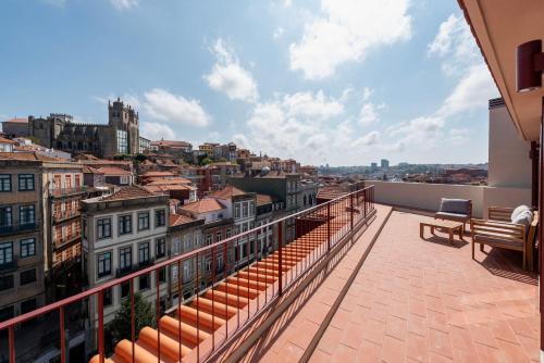 Ando Living - Flores Townhouse in Porto