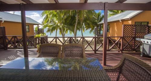 Nikao Beach Bungalows