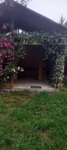 Guest House na Komarov 1