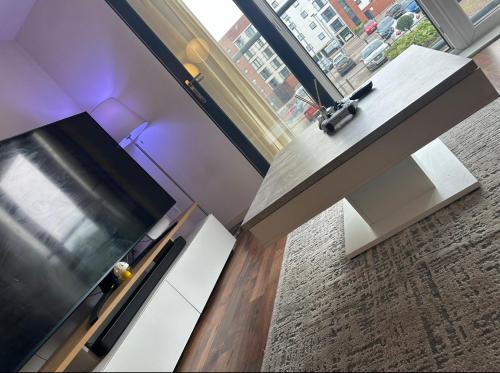 Unparalleled convenience! Luxury - Apartment - Manchester