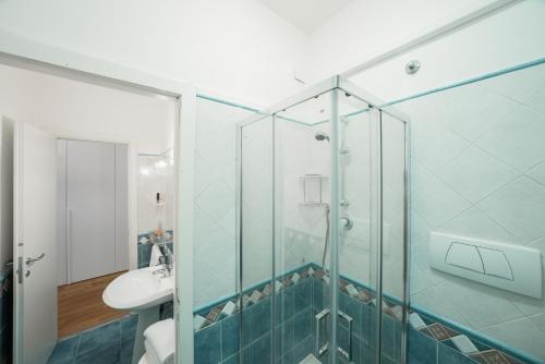 Poseidon Apartment 011019-LT-0180 Poseidon Apartment 011019-LT-0180