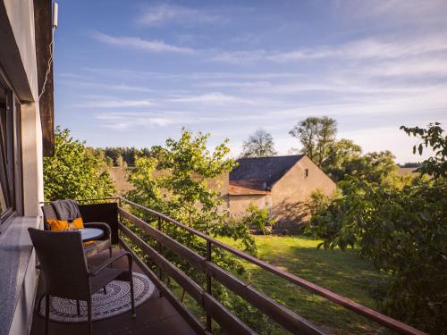 Terra Farma Cottage, cozy urban escapes here! in Kožlí