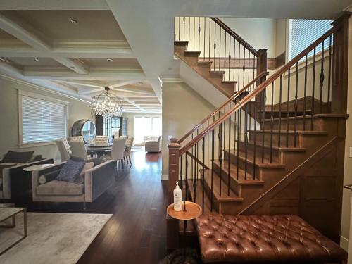West Kerrisdale Village Guest House