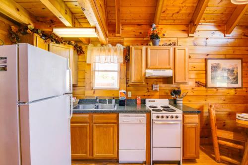 Pigeon Forge Vacation Rental - Walk Downtown! in Pigeon Forge, USA