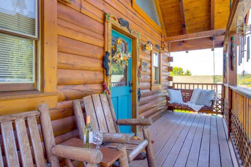 Pigeon Forge Vacation Rental - Walk Downtown! in Pigeon Forge, USA