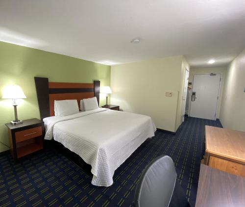 The Mariner Resort - image 11