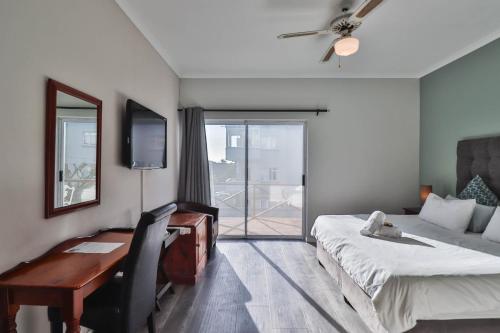 Spring Tide Inn Room Type - King Room with Balcony